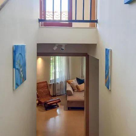 Vakantiehuis Lostura *