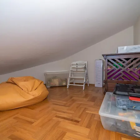 Lostura * Kožino